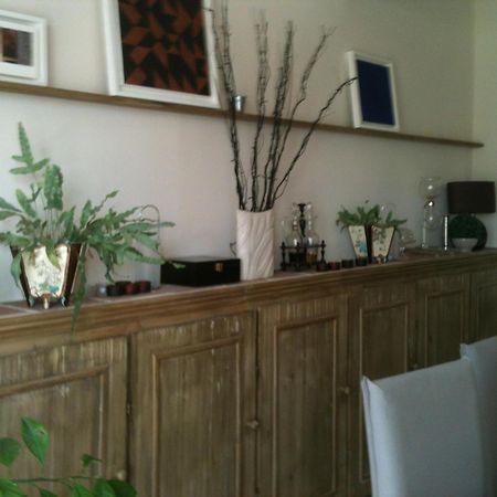 Chambre D'Hotes "Le Village" Villenouvelle 外观 照片