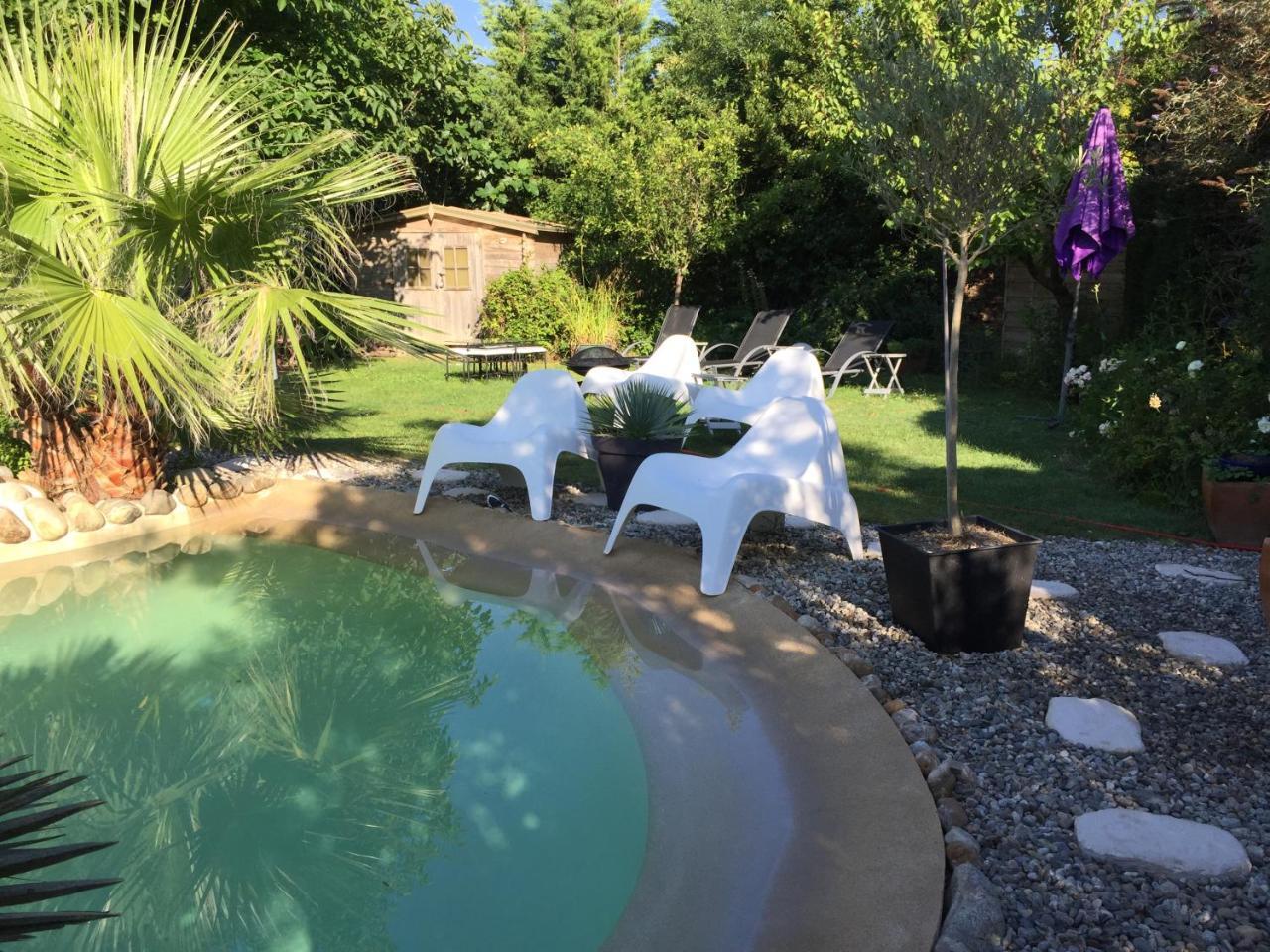 Chambre D'Hotes "Le Village" Villenouvelle 外观 照片